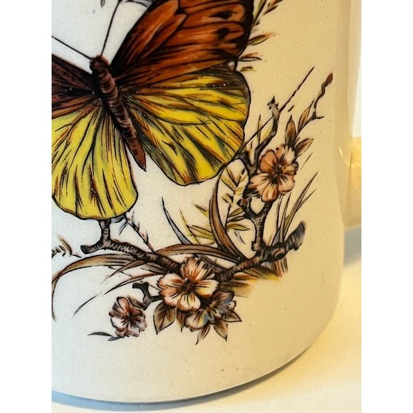 Vtg Butterfly Made In USA Stamped Coffee Cup Mug Boho Retro Kitchy - Picture 4 of 6